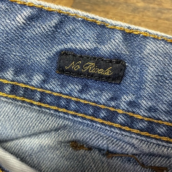 AKOO Jeans Men’s 32 No Rivals Big Oak Fit Distressed Acid Wash Modern Designer - Picture 6 of 11